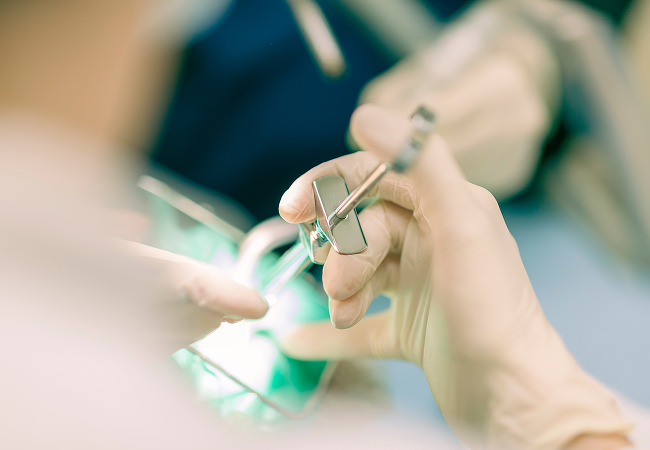 歯科の治療風景